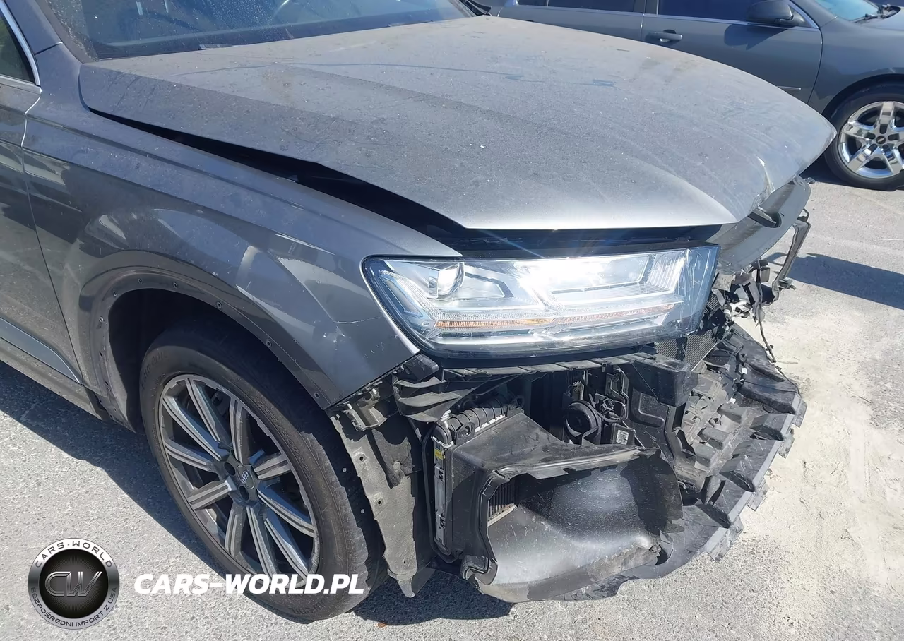 2017 Audi Q7 3.0T Premium VIN:WA1LAAF78HD056447 - 14