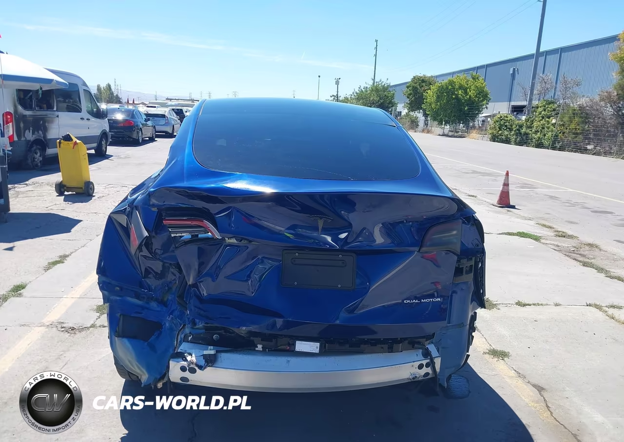 2020 Tesla Model Y Long Range Dual Motor All-Wheel Drive VIN:5YJYGDEE5LF015156 - 17