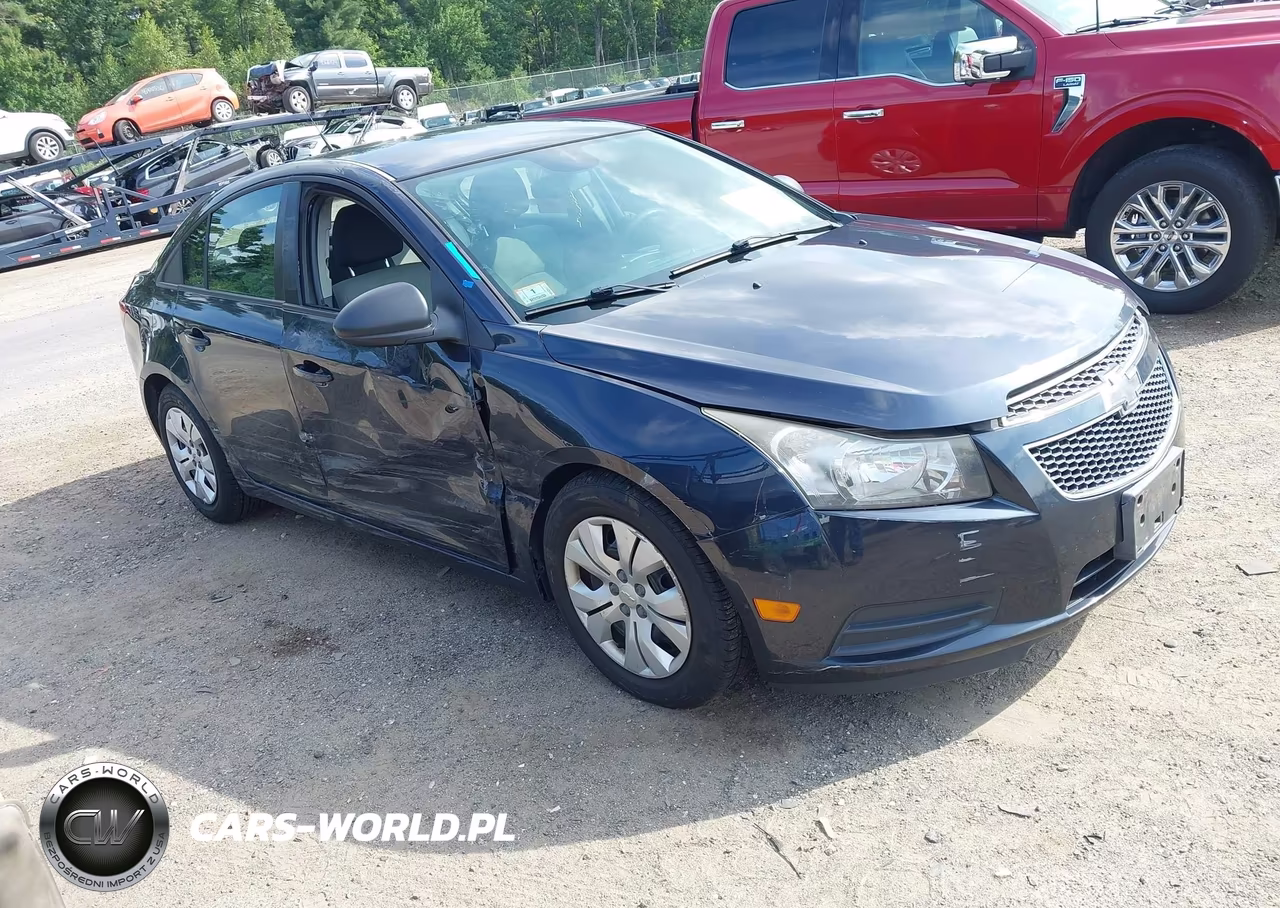 2014 Chevrolet Cruze Ls Auto – zdjęcie 1 z 16