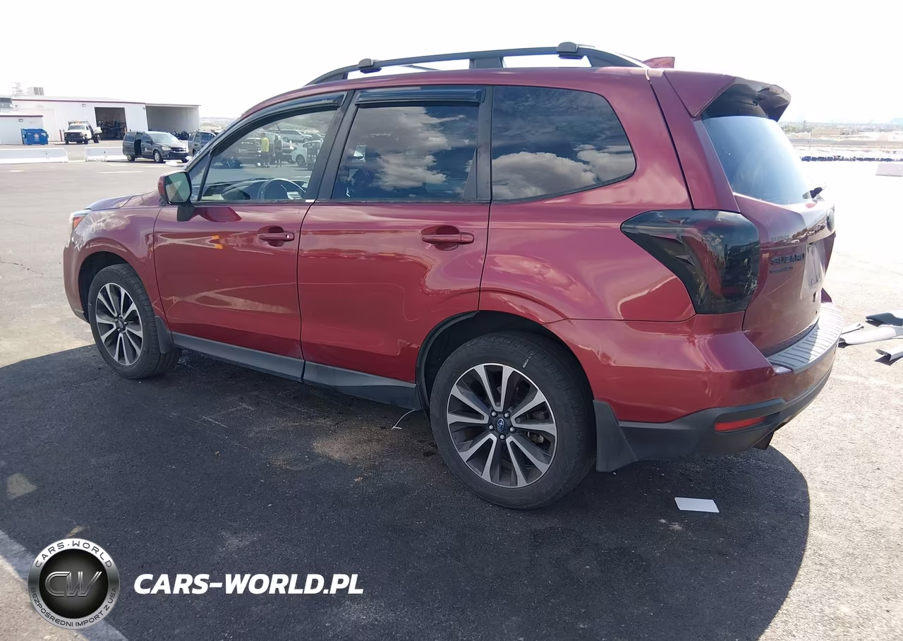 2018 Subaru Forester 2.0Xt Premium VIN:JF2SJGEC5JH428717 - 3