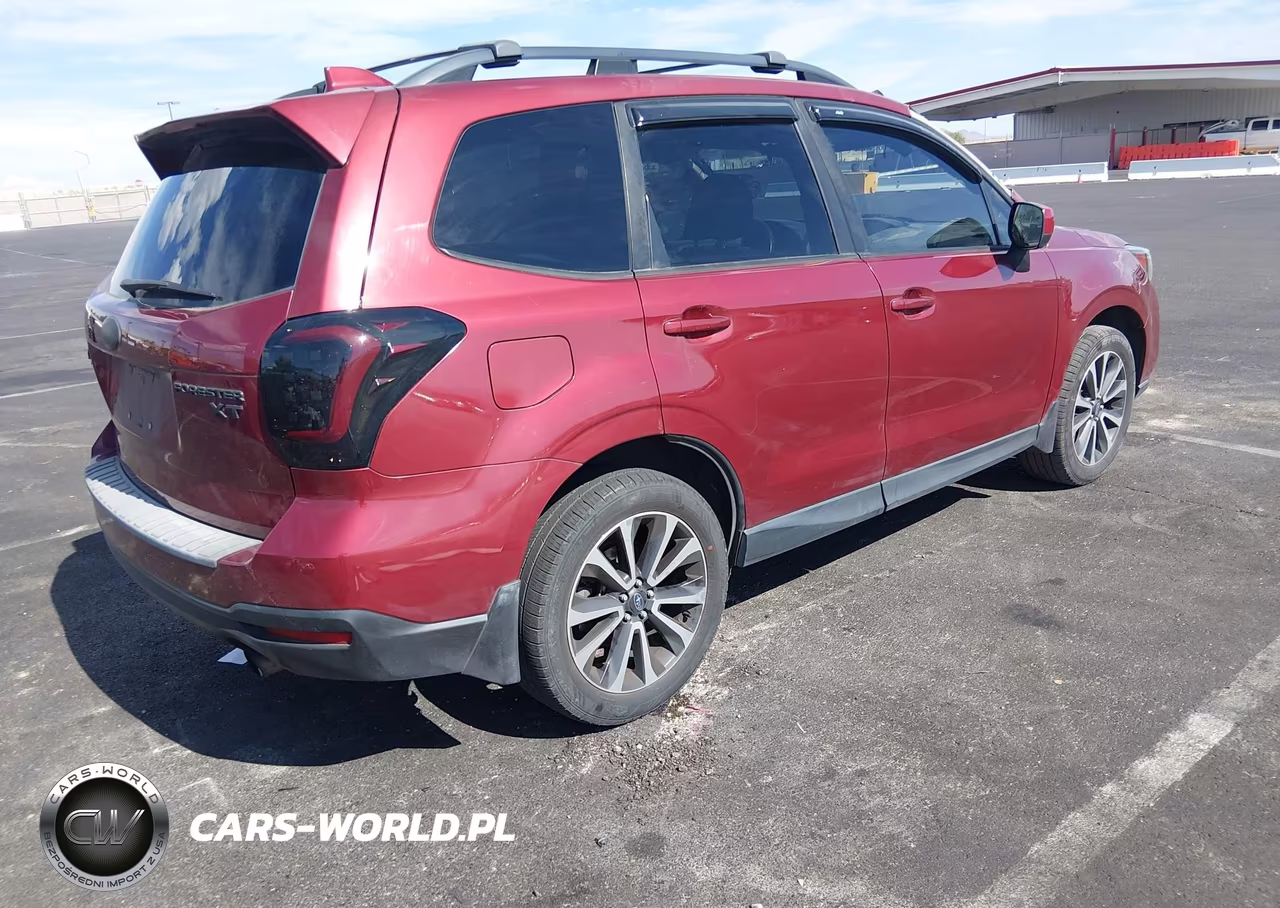 2018 Subaru Forester 2.0Xt Premium VIN:JF2SJGEC5JH428717 - 4