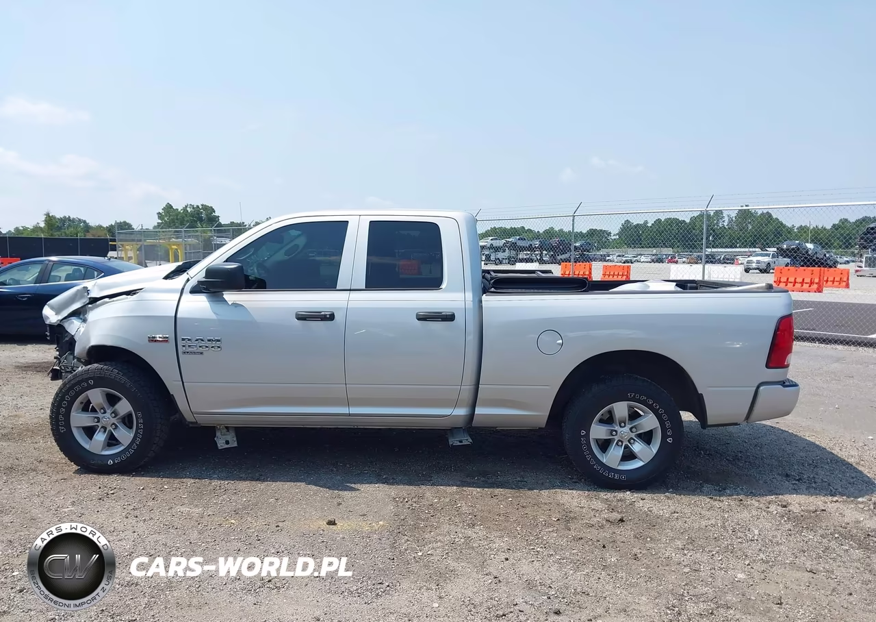 2019 Ram 1500 Classic Express 4X2 6'4 Box VIN:1C6RR6FT1KS500426 - 15