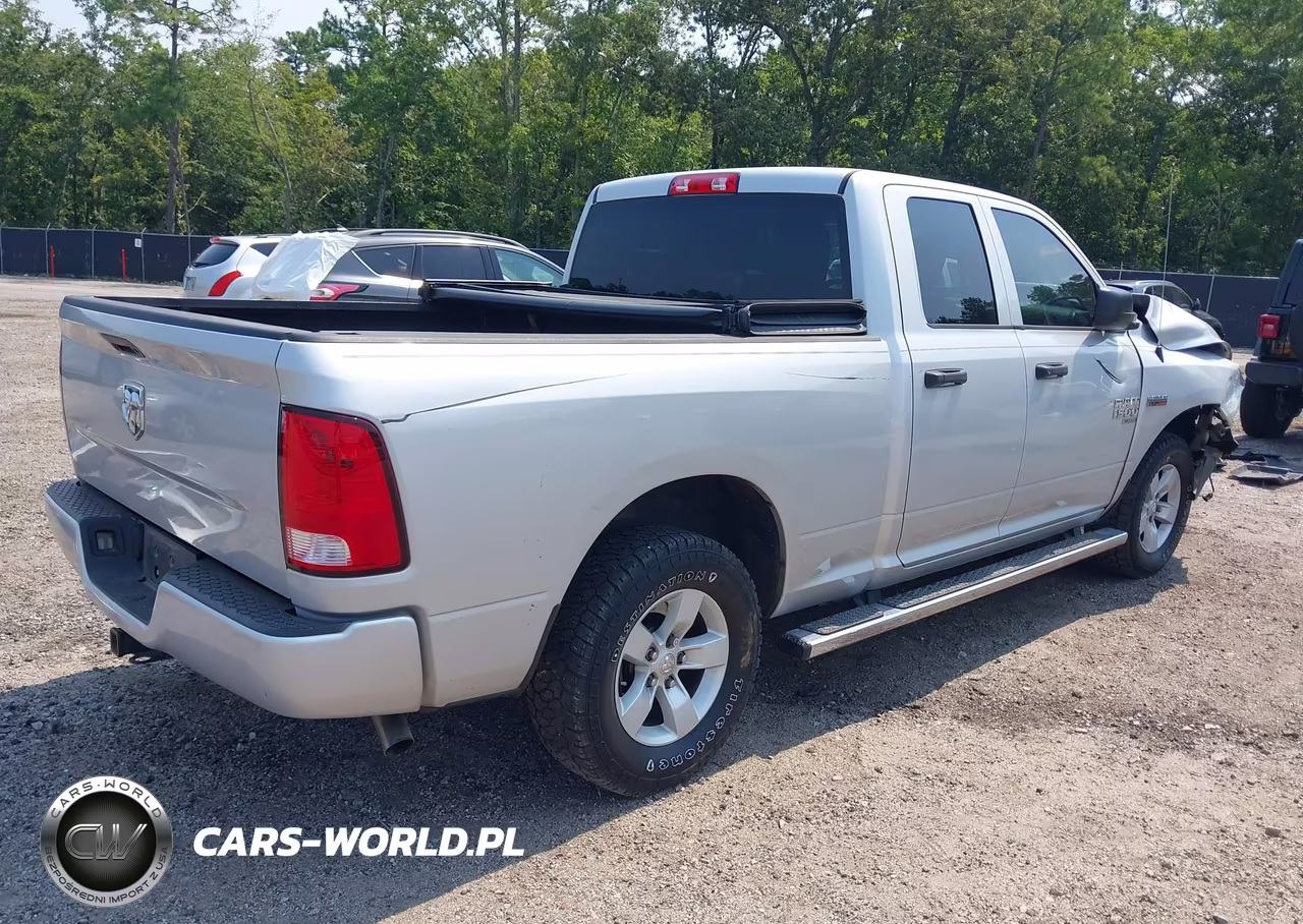 2019 Ram 1500 Classic Express 4X2 6'4 Box VIN:1C6RR6FT1KS500426 - 4