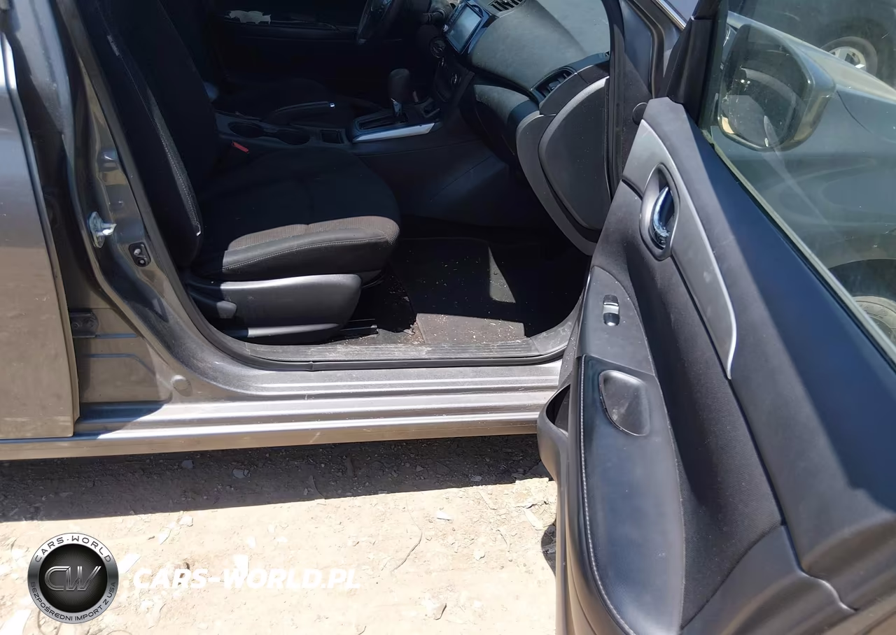 2019 Nissan Sentra S VIN:3N1AB7AP7KY344746 - 5