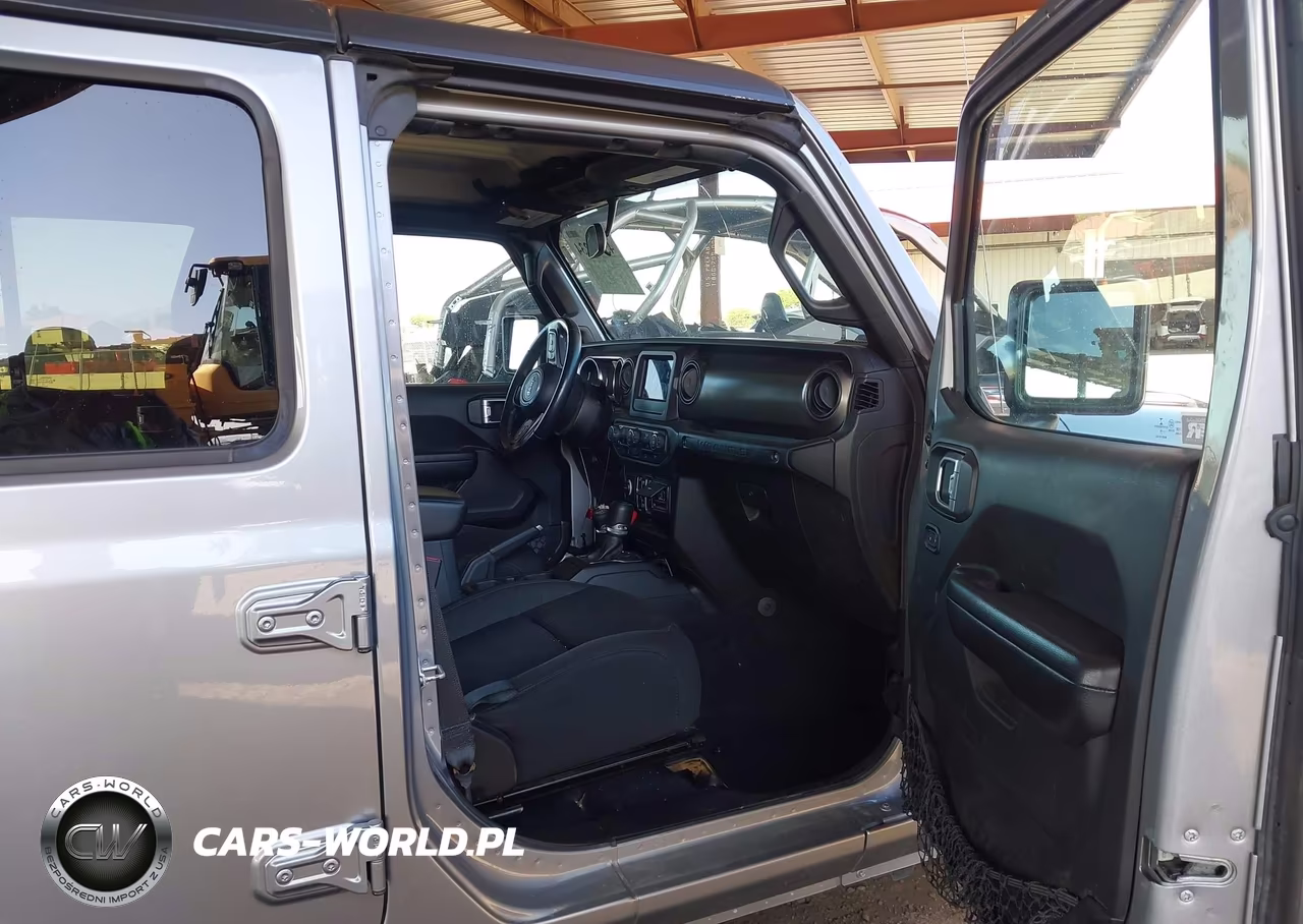 2019 Jeep Wrangler Unlimited Sport S 4X4 VIN:1C4HJXDNXKW617999 - 5