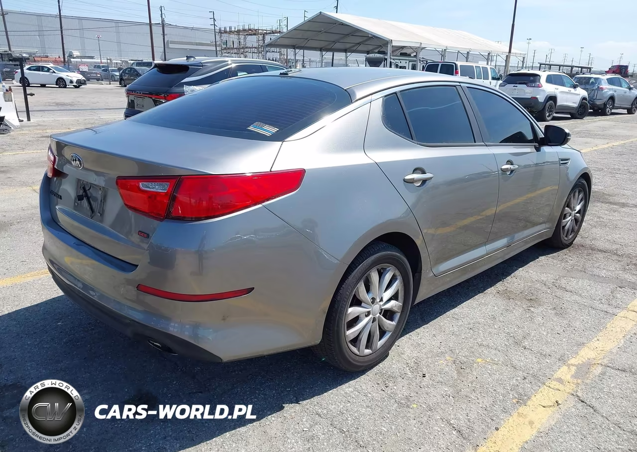 2015 Kia Optima Lx VIN:5XXGM4A70FG498388 - 4