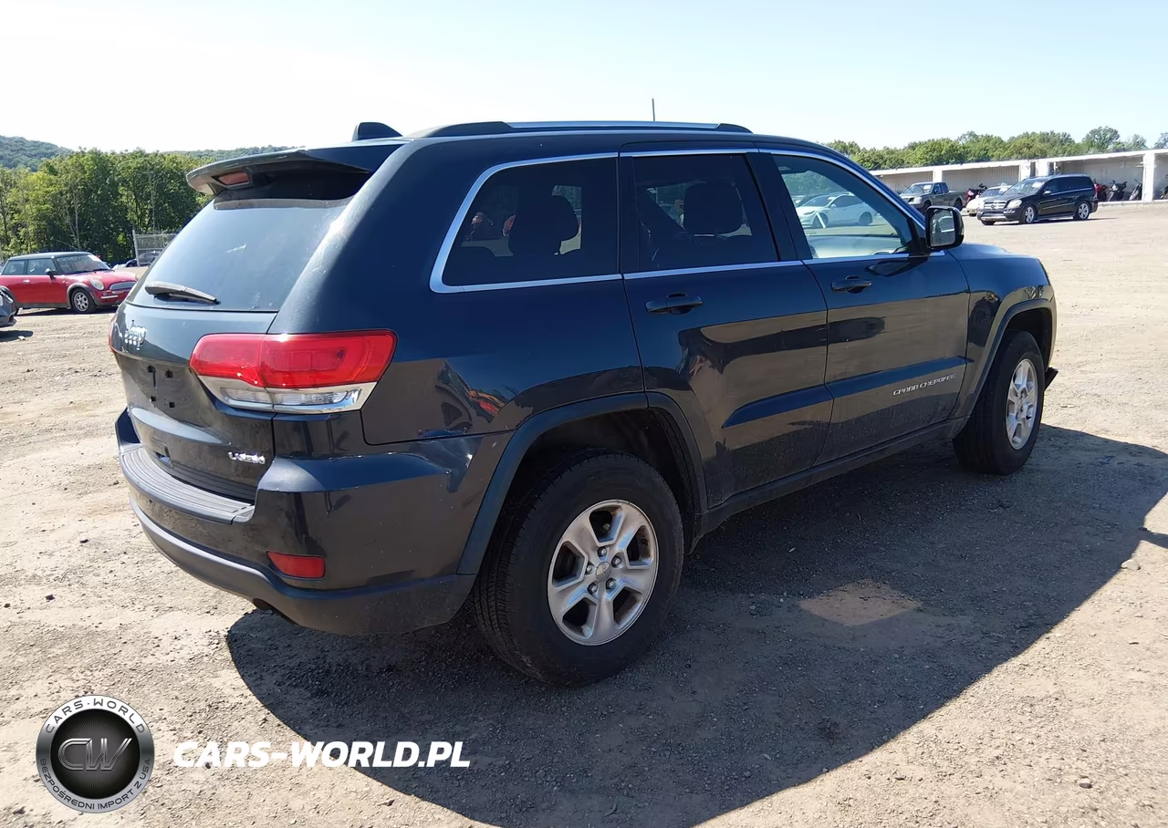 2014 Jeep Grand Cherokee Laredo VIN:1C4RJFAG8EC210547 - 4