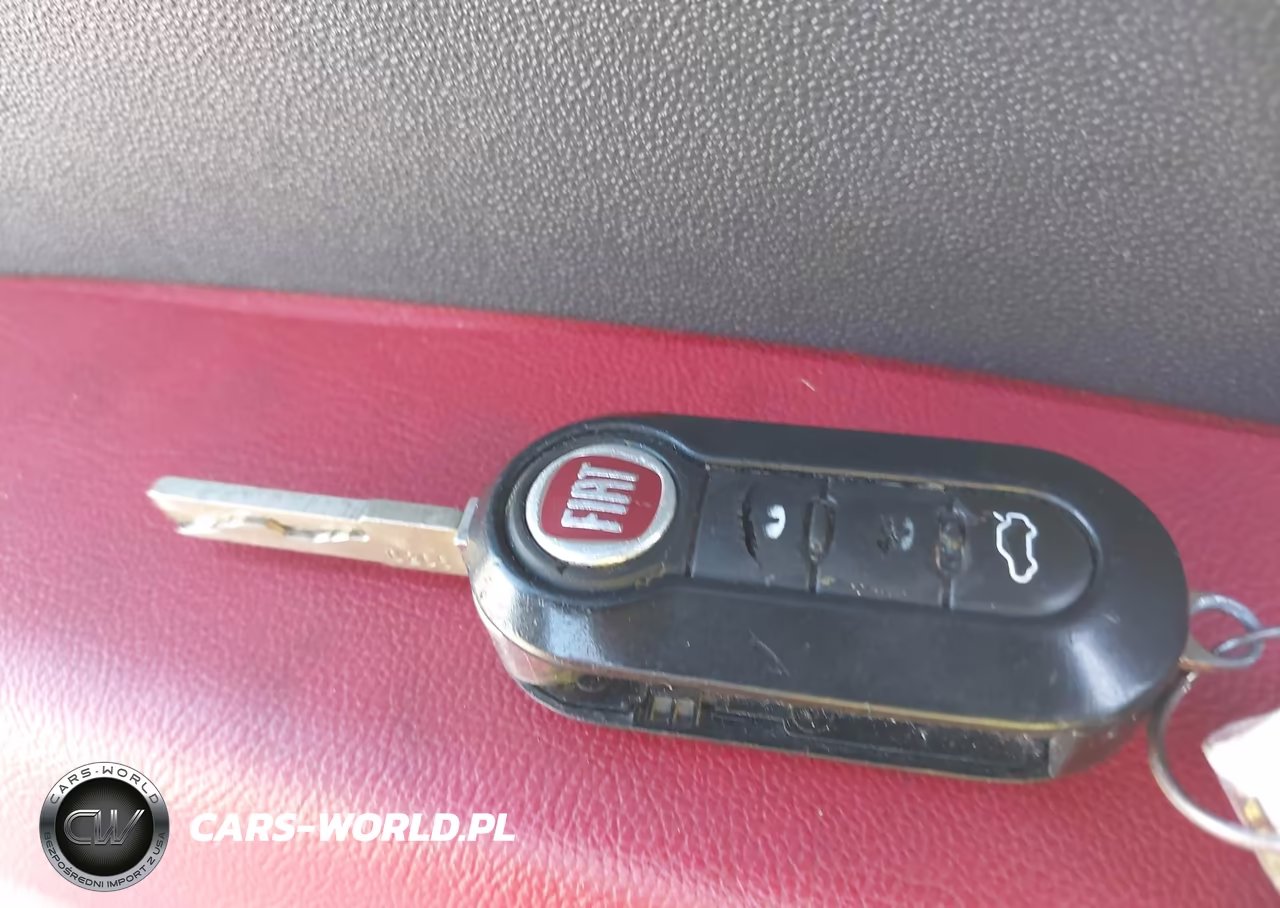 2015 Fiat 500 Turbo VIN:3C3CFFHH7FT568853 - 11
