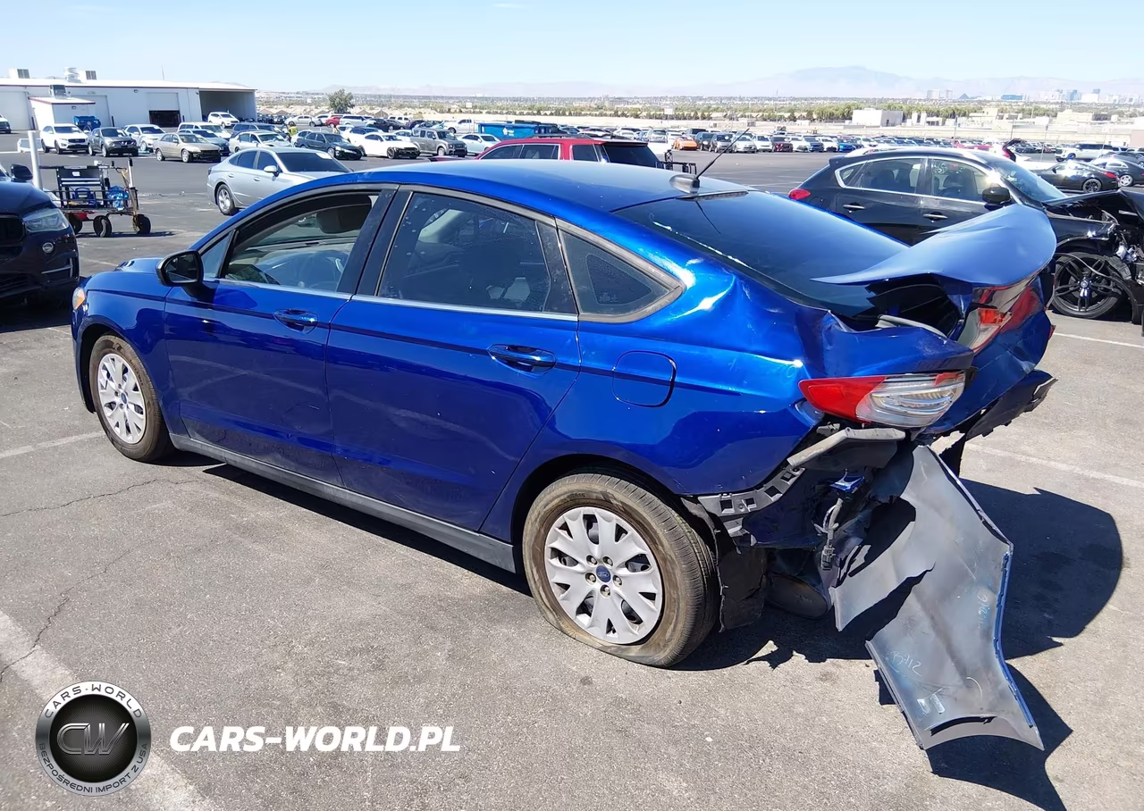 2013 Ford Fusion S VIN:3FA6P0G77DR279399 - 3