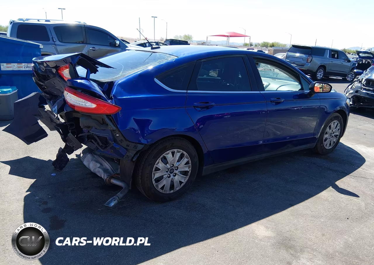 2013 Ford Fusion S VIN:3FA6P0G77DR279399 - 4