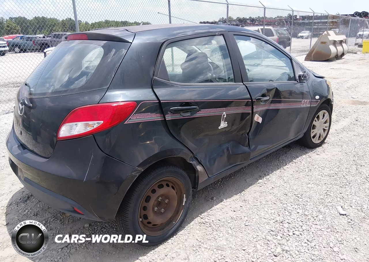 2012 Mazda Mazda2 Sport VIN:JM1DE1KY1C0134323 - 4