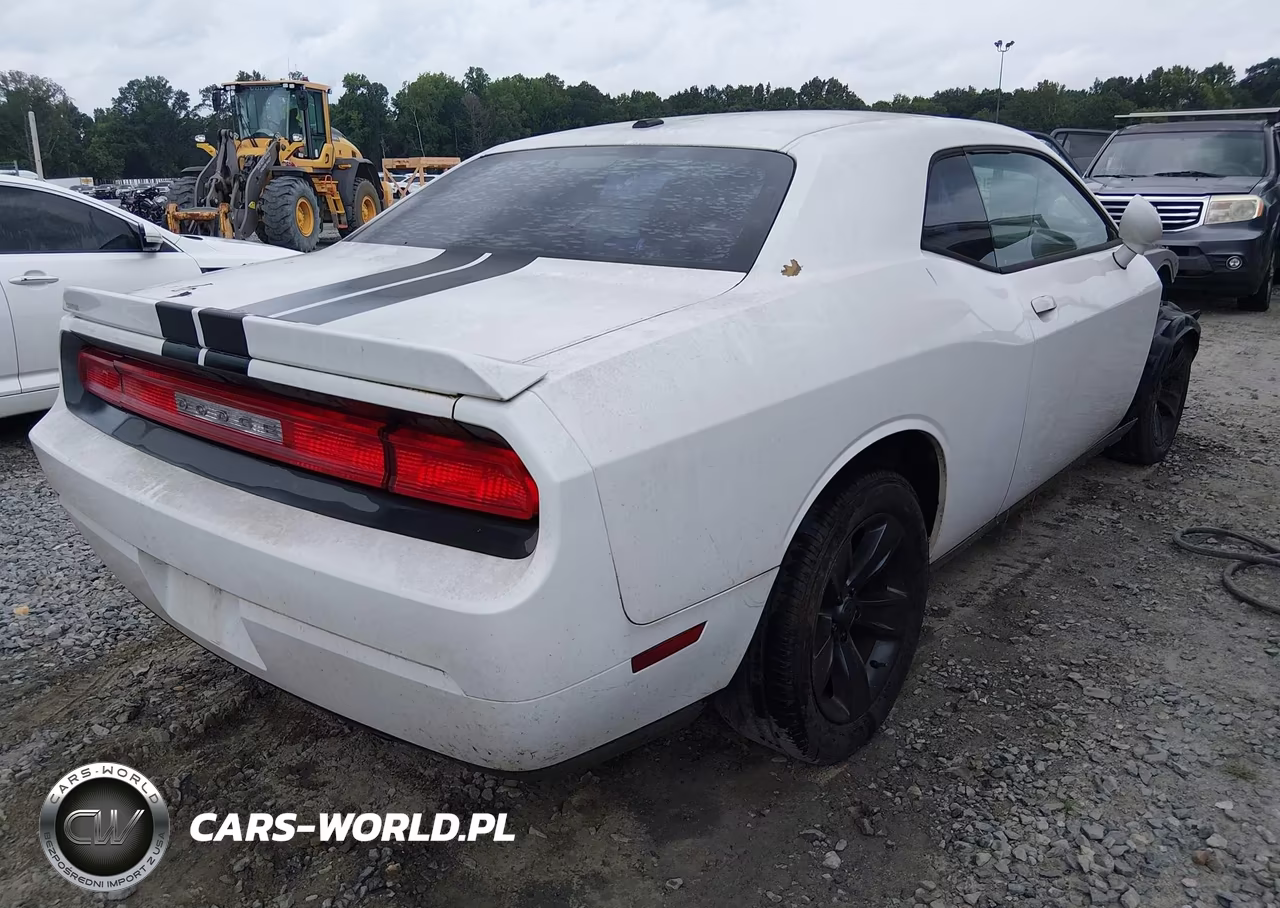 2011 Dodge Challenger VIN:2B3CJ4DG0BH596915 - 4