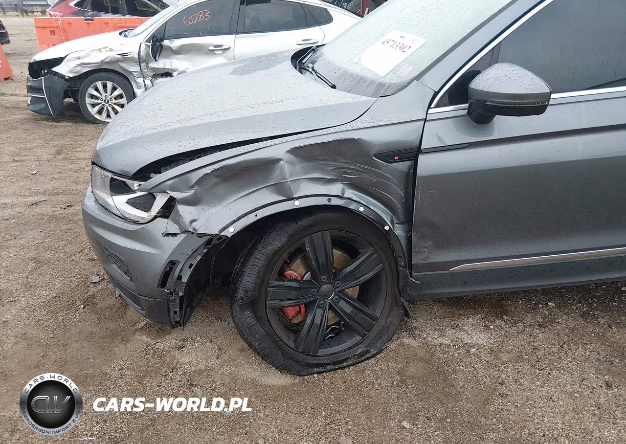 2020 Volkswagen Tiguan 2.0T Se-2.0T Se R-Line Black-2.0T Sel VIN:3VV2B7AX1LM008277 - 17