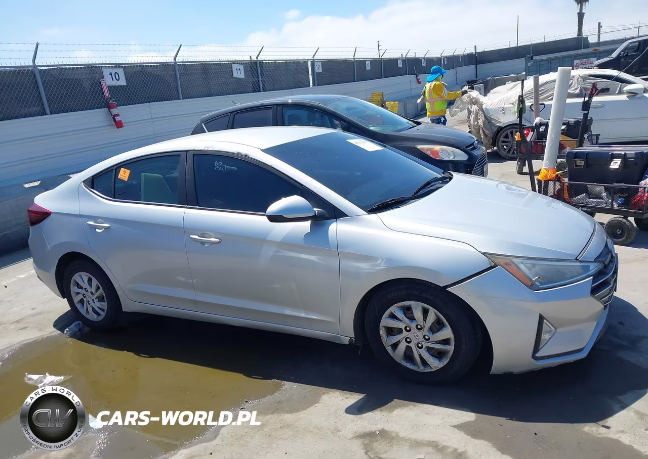 2019 Hyundai Elantra Se VIN:5NPD74LF3KH485972 - 13