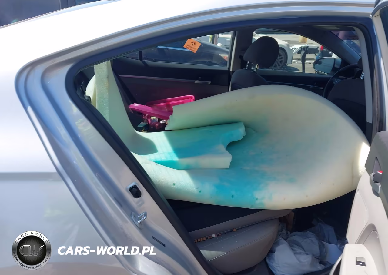 2019 Hyundai Elantra Se VIN:5NPD74LF3KH485972 - 8
