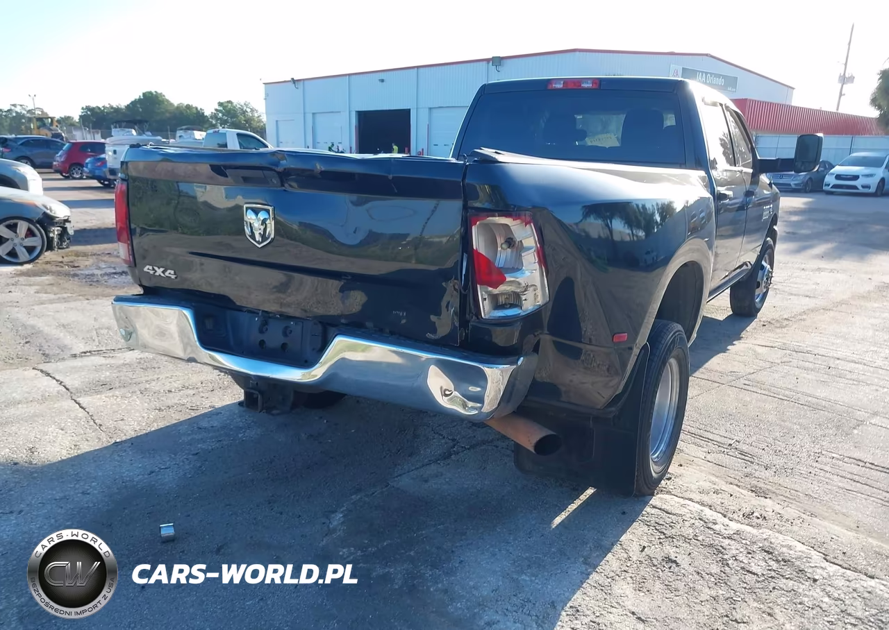 2017 Ram 3500 Tradesman 4X4 8' Box VIN:3C63RRGL5HG528607 - 11