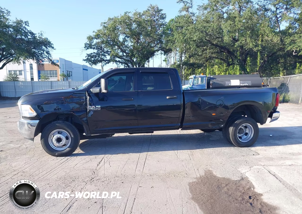 2017 Ram 3500 Tradesman 4X4 8' Box VIN:3C63RRGL5HG528607 - 14