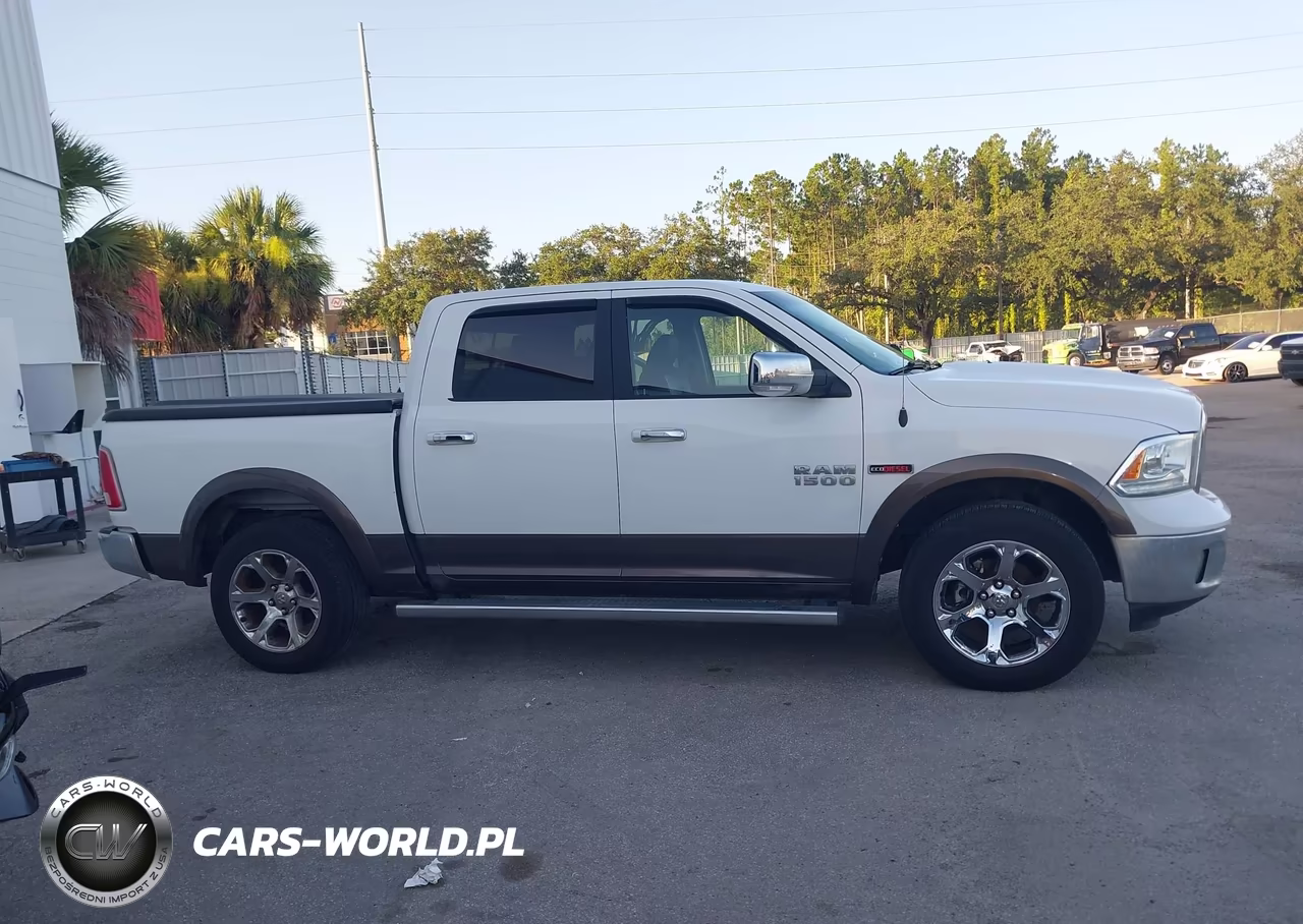 2018 Ram 1500 Laramie 4X4 5'7 Box VIN:1C6RR7NM0JS237618 - 12