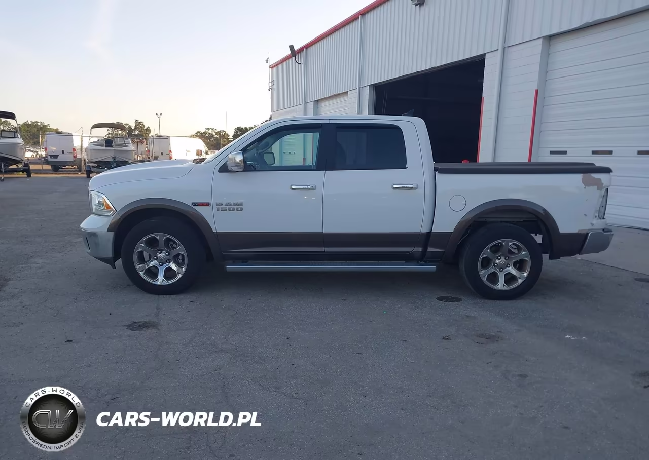 2018 Ram 1500 Laramie 4X4 5'7 Box VIN:1C6RR7NM0JS237618 - 13
