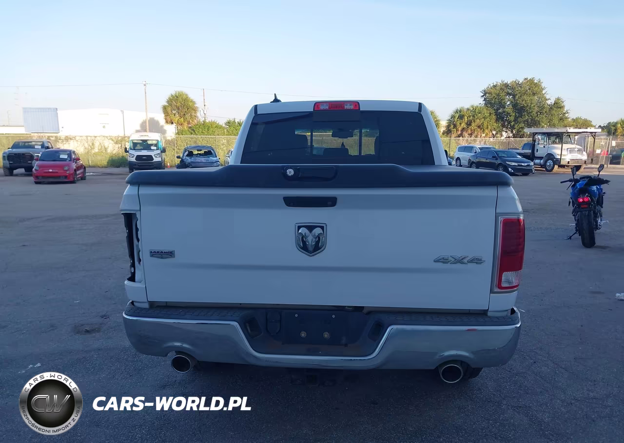 2018 Ram 1500 Laramie 4X4 5'7 Box VIN:1C6RR7NM0JS237618 - 15