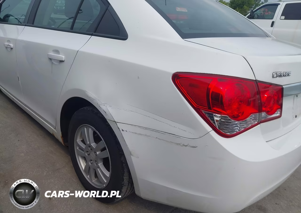 2014 Chevrolet Cruze Ls Manual VIN:1G1PB5SH2E7322638 - 12