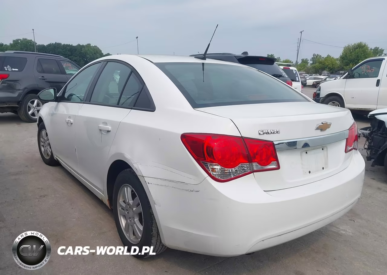 2014 Chevrolet Cruze Ls Manual VIN:1G1PB5SH2E7322638 - 3
