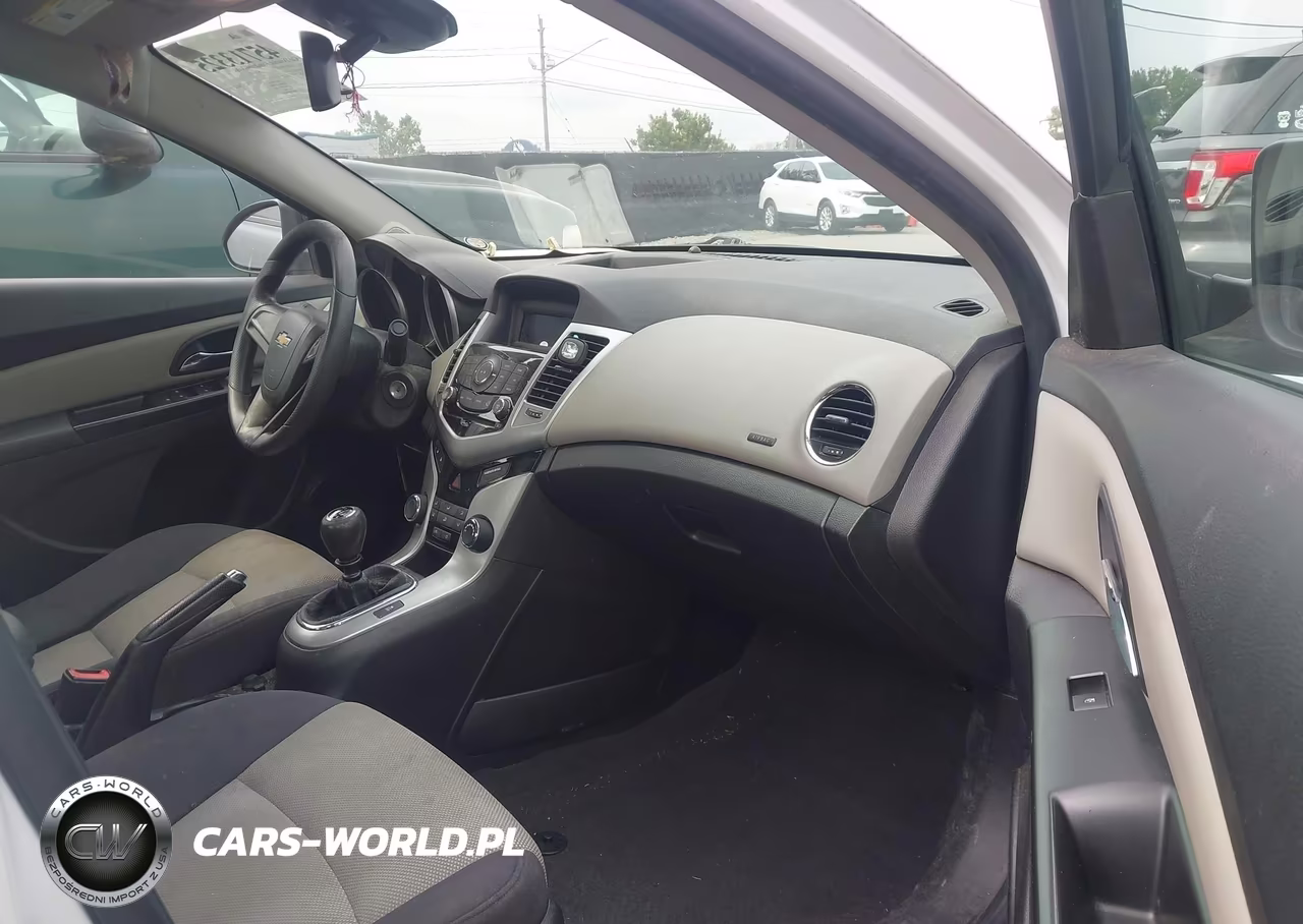 2014 Chevrolet Cruze Ls Manual VIN:1G1PB5SH2E7322638 - 5