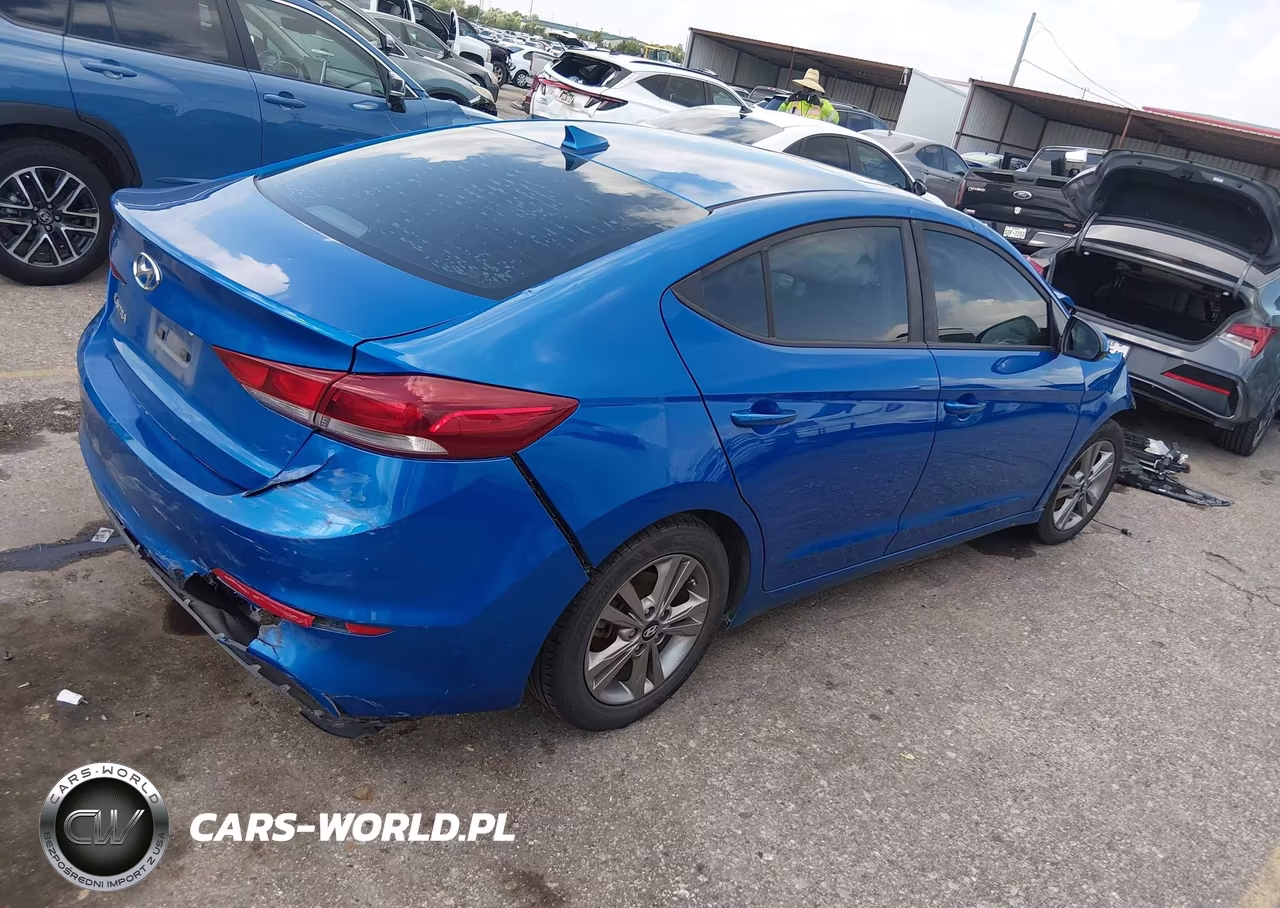 2018 Hyundai Elantra Value Edition VIN:KMHD84LF7JU608914 - 4