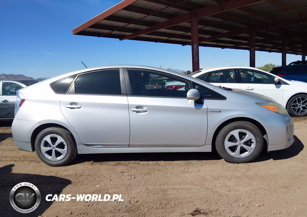 2012 Toyota Prius Two VIN:JTDKN3DU5C5488457 - 13
