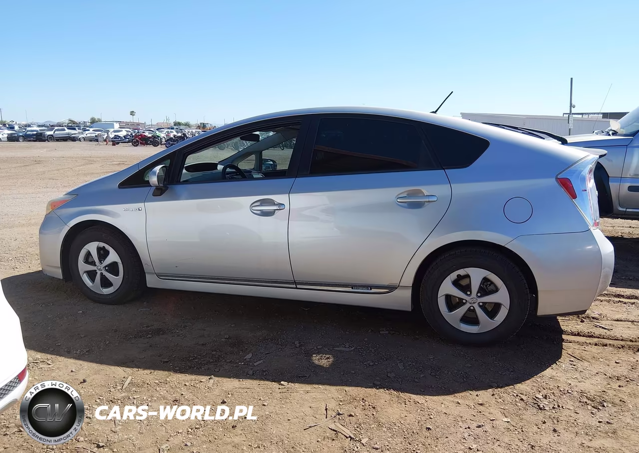 2012 Toyota Prius Two VIN:JTDKN3DU5C5488457 - 14