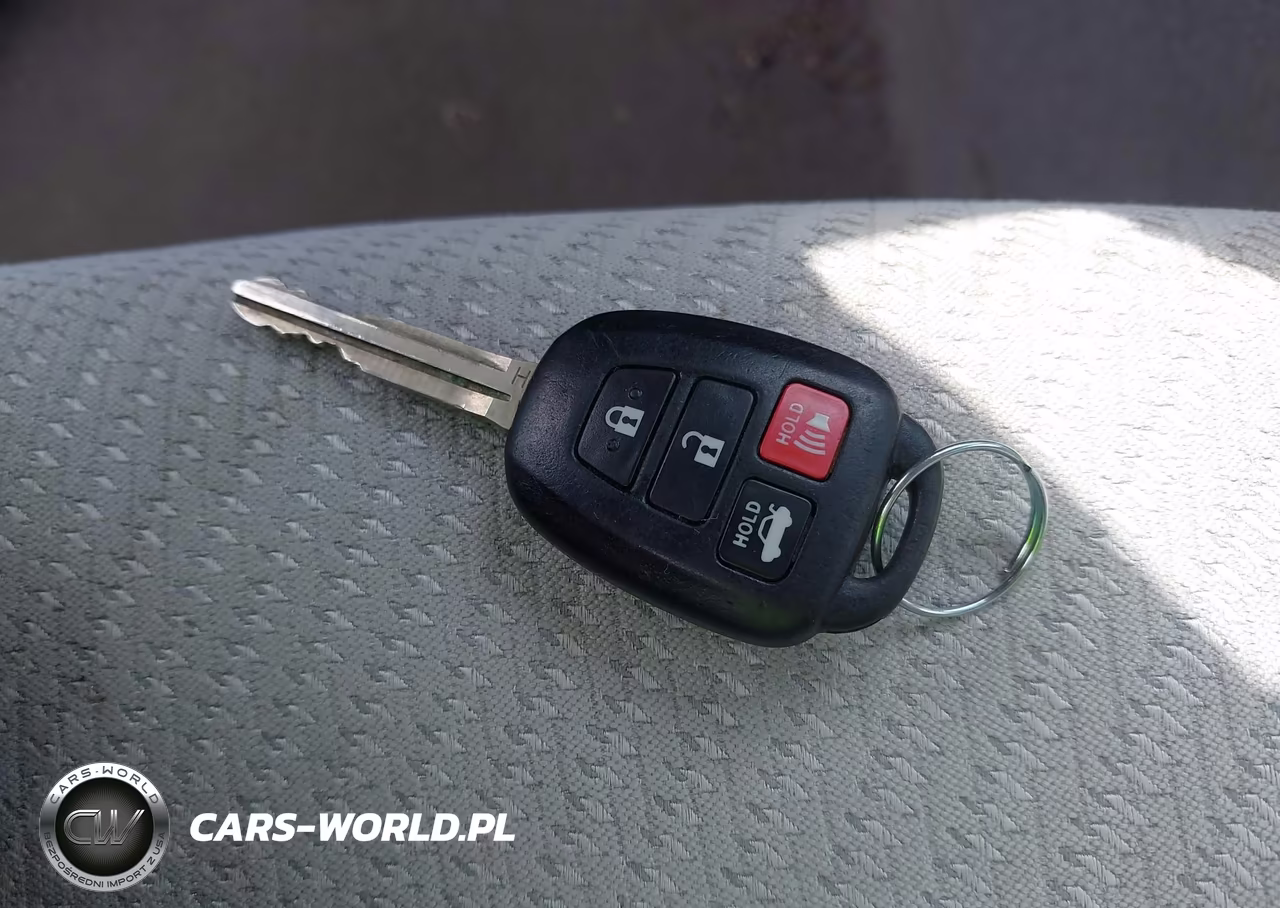 2015 Toyota Camry Le VIN:4T4BF1FK4FR472839 - 11