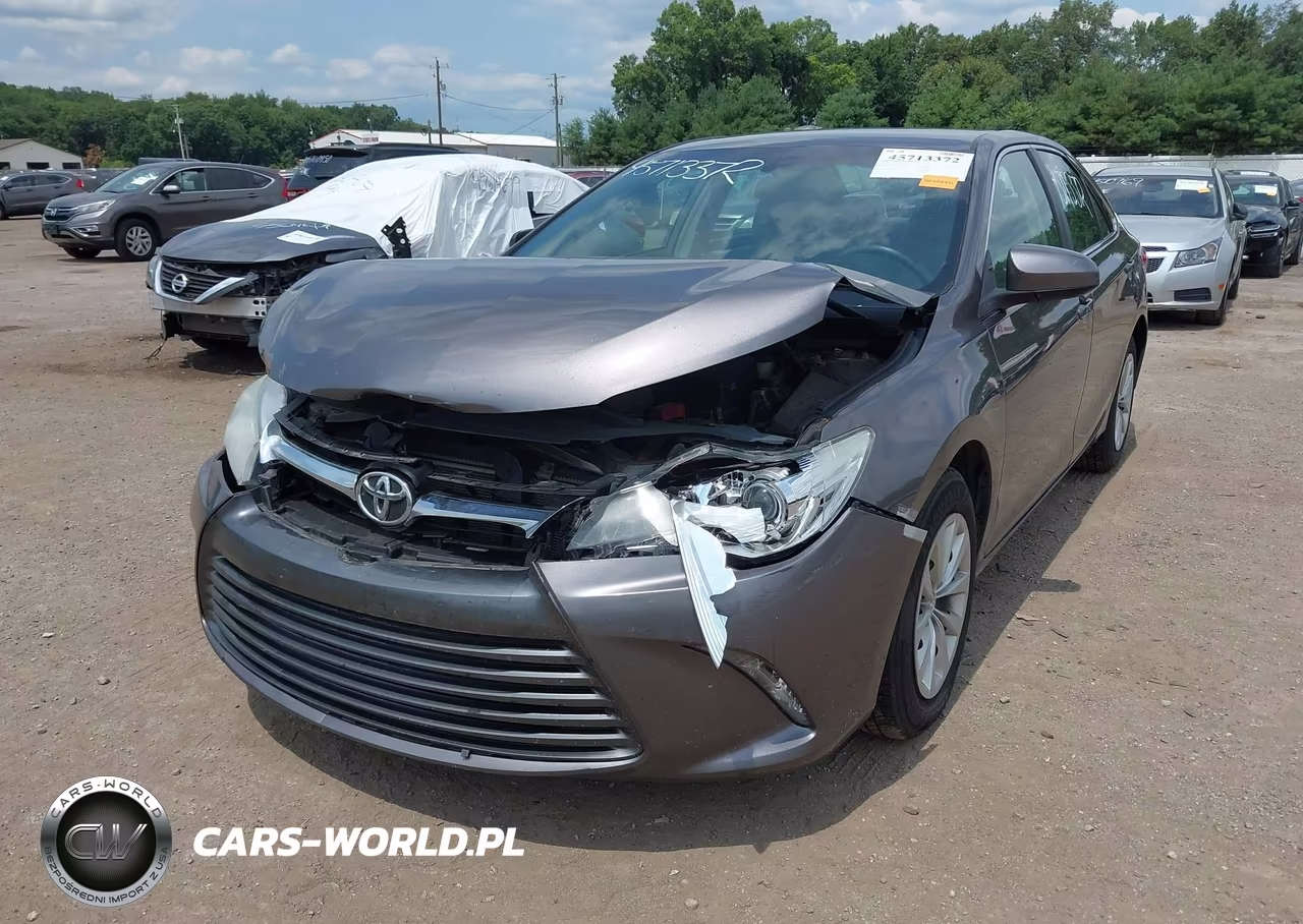 2015 Toyota Camry Le VIN:4T4BF1FK4FR472839 - 6