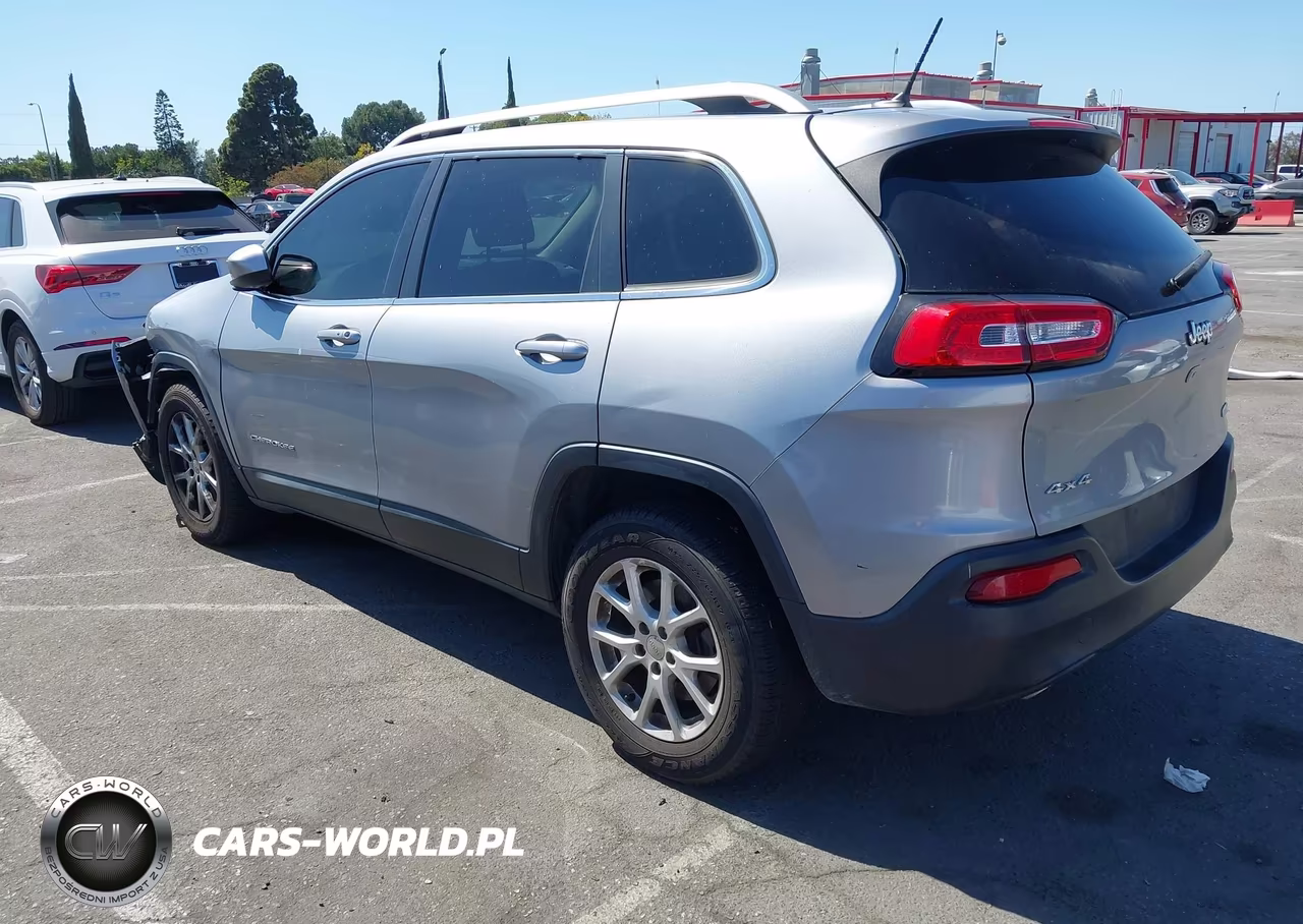 2014 Jeep Cherokee Latitude VIN:1C4PJMCB0EW303316 - 3