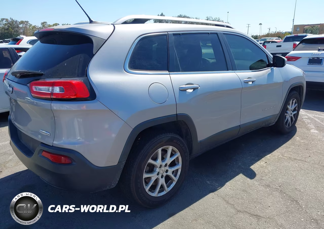 2014 Jeep Cherokee Latitude VIN:1C4PJMCB0EW303316 - 4