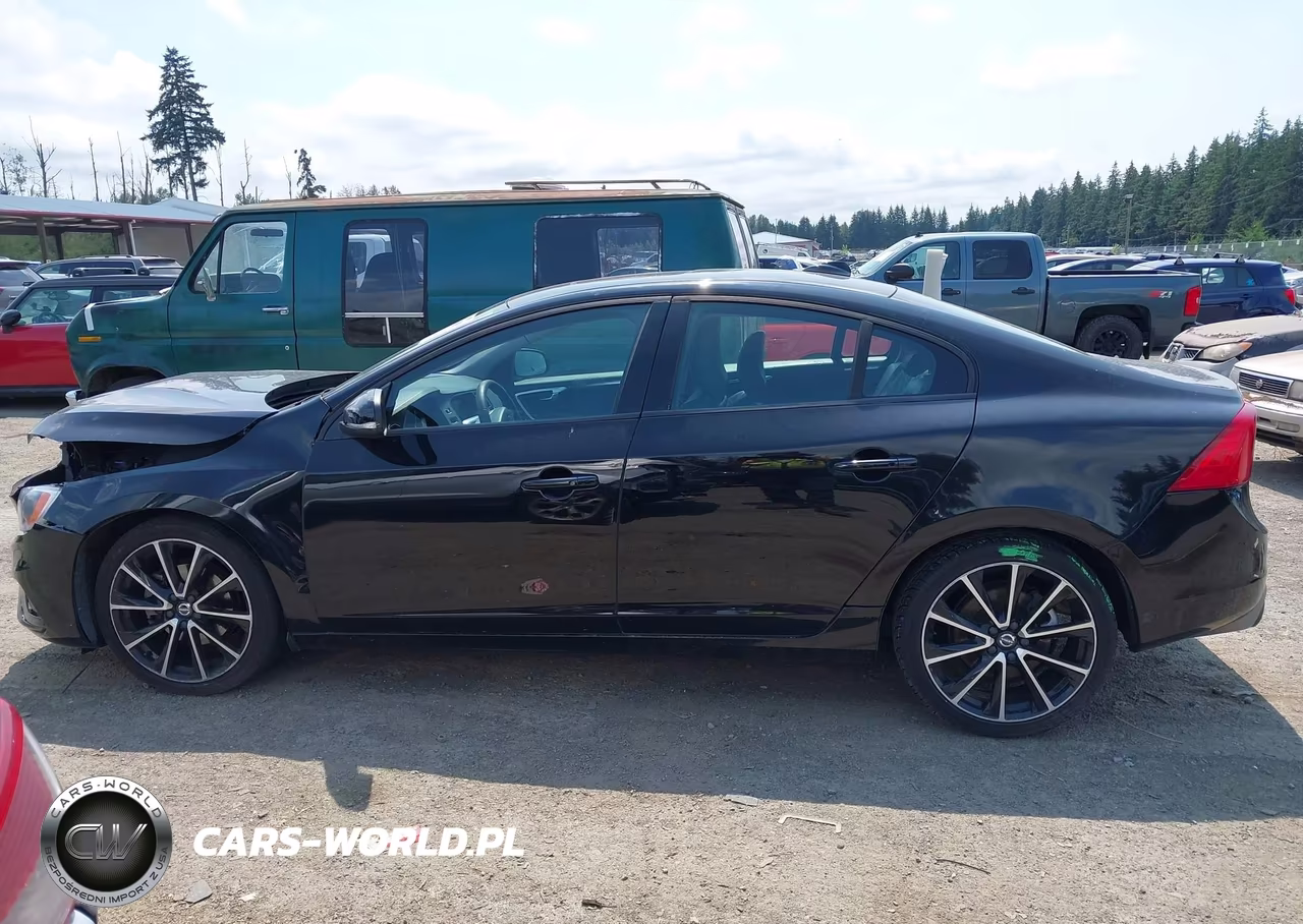 2018 Volvo S60 T5 Dynamic VIN:YV126MFL3J2452203 - 15