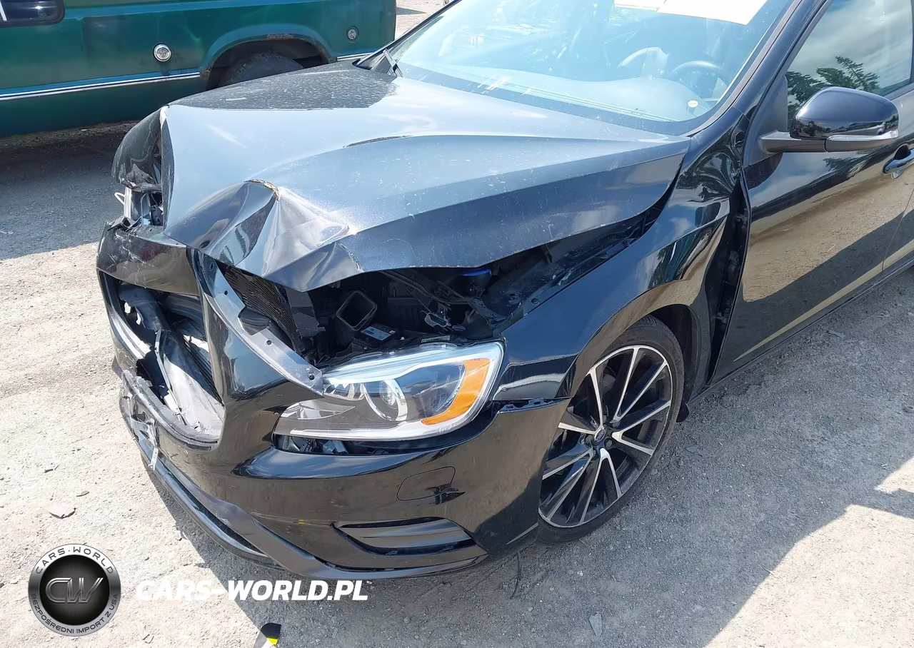 2018 Volvo S60 T5 Dynamic VIN:YV126MFL3J2452203 - 18