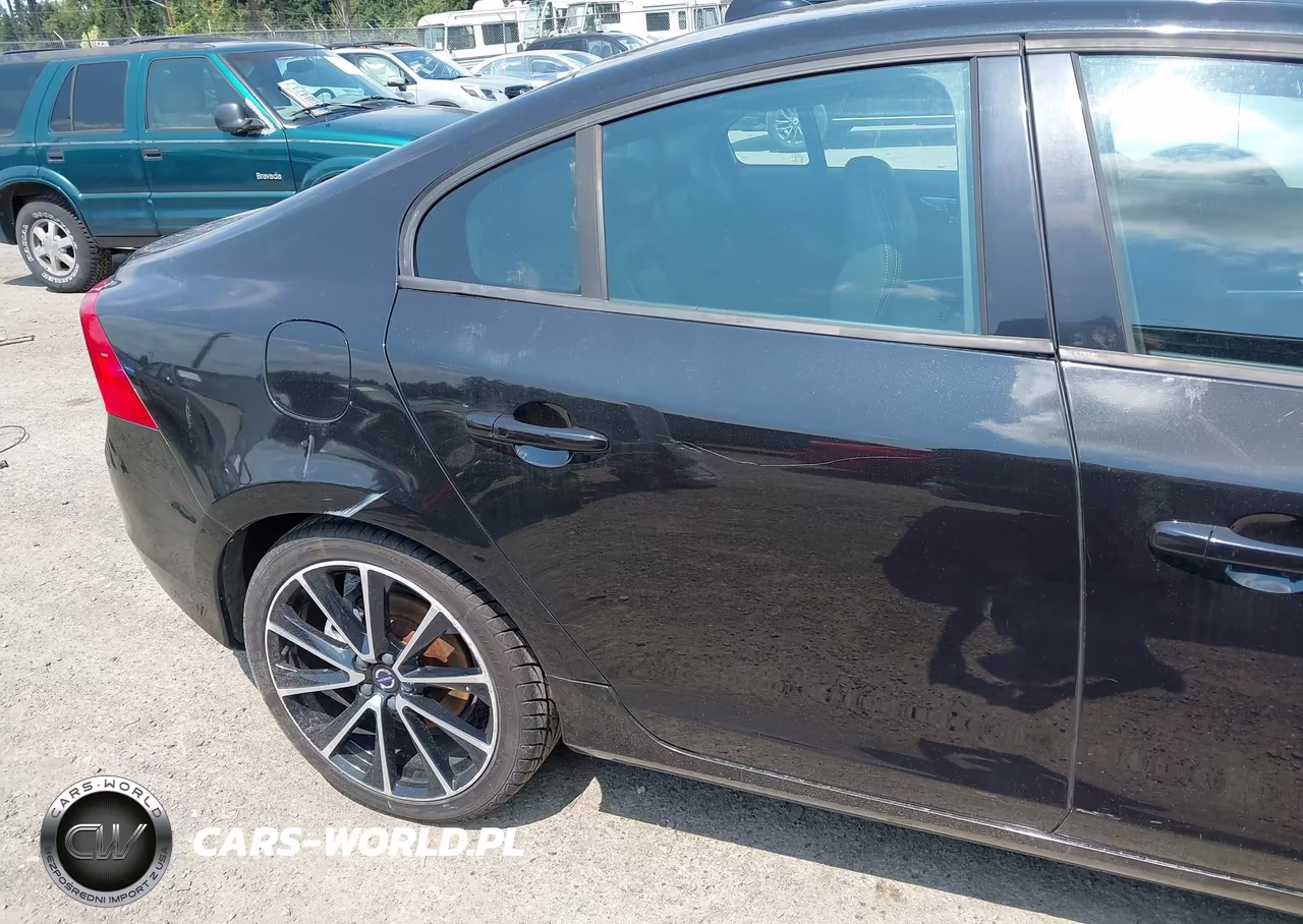2018 Volvo S60 T5 Dynamic VIN:YV126MFL3J2452203 - 20