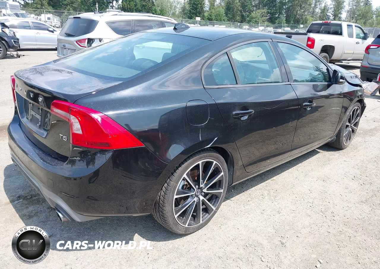 2018 Volvo S60 T5 Dynamic VIN:YV126MFL3J2452203 - 4