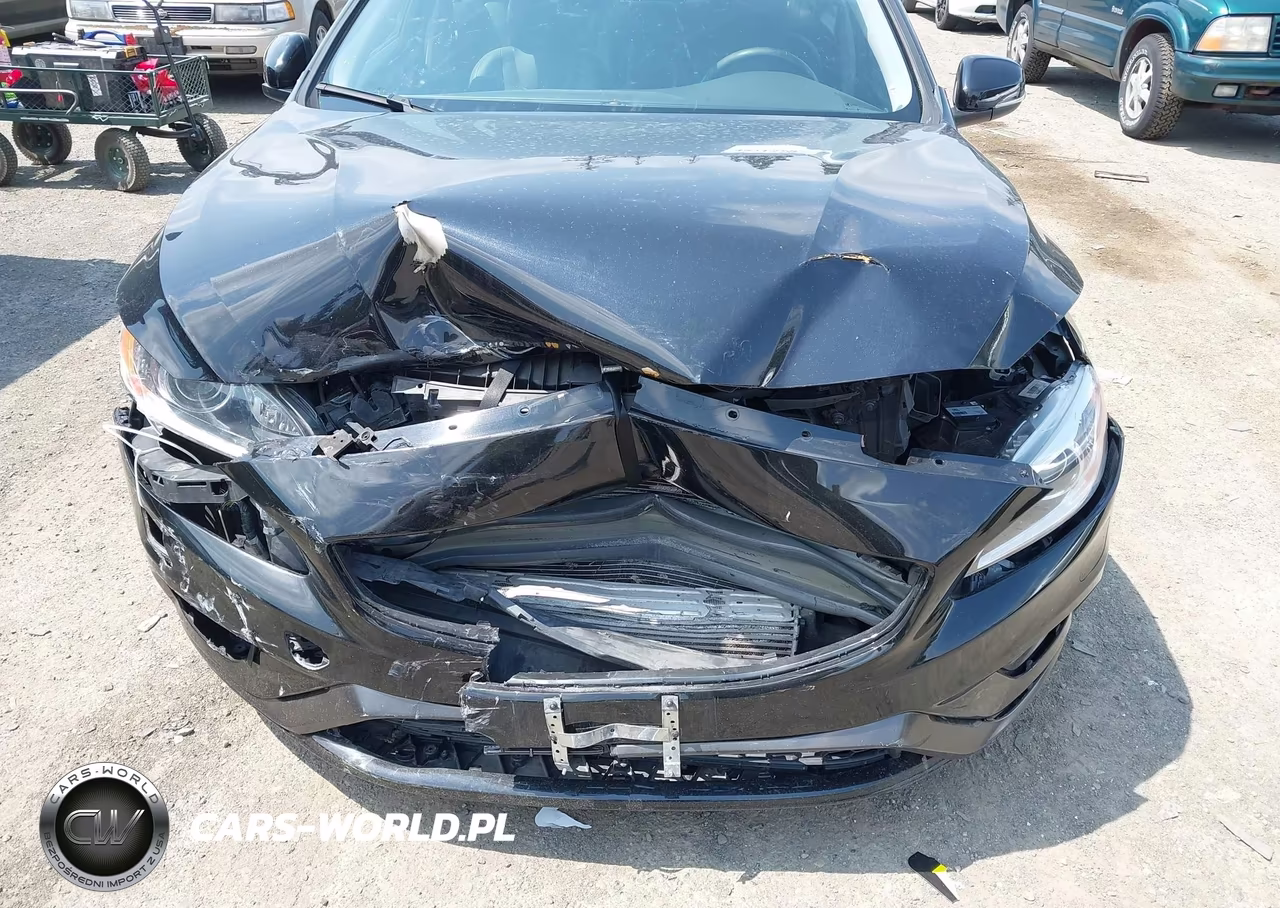 2018 Volvo S60 T5 Dynamic VIN:YV126MFL3J2452203 - 6