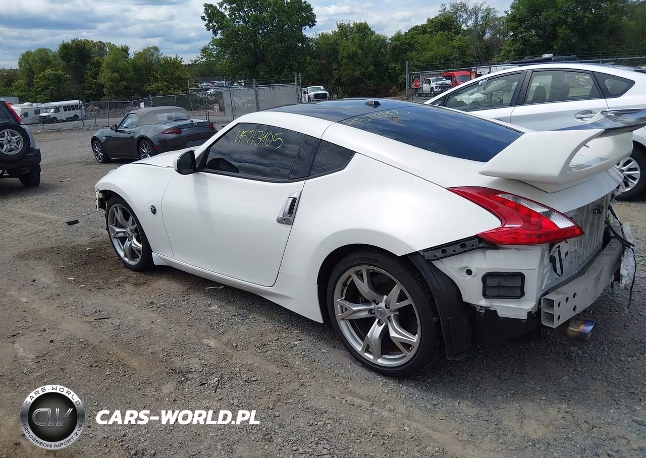 2010 Nissan 370Z Touring VIN:JN1AZ4EH2AM505793 - 3
