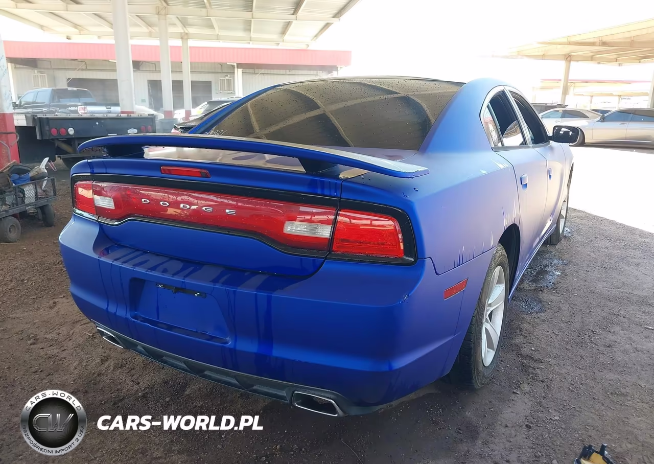 2011 Dodge Charger VIN:2B3CL3CG8BH543921 - 4