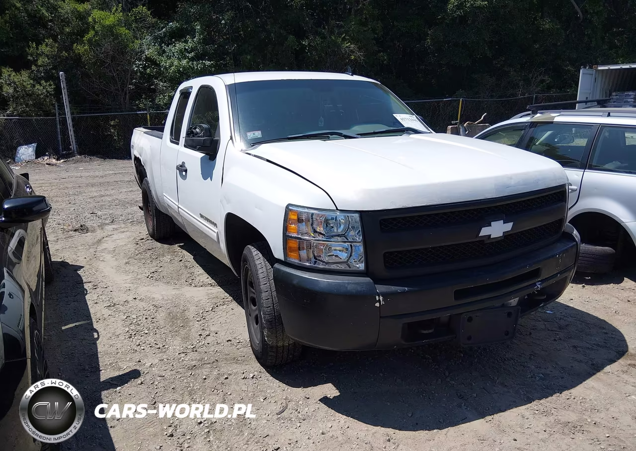 2013 Chevrolet Silverado 1500 Ls VIN:1GCRKREA8DZ251731 - 1
