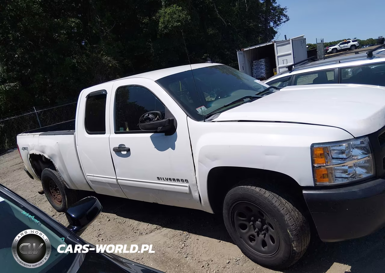 2013 Chevrolet Silverado 1500 Ls VIN:1GCRKREA8DZ251731 - 13