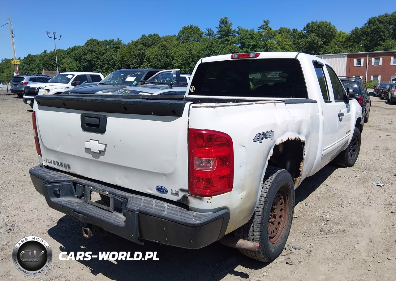2013 Chevrolet Silverado 1500 Ls VIN:1GCRKREA8DZ251731 - 4