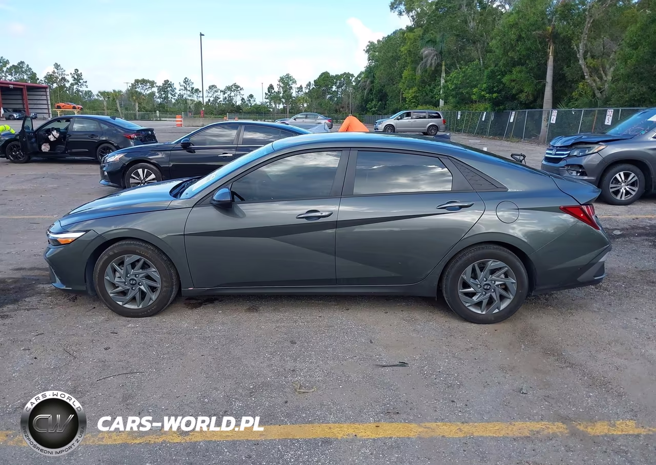 2024 Hyundai Elantra Sel VIN:KMHLM4DG1RU773917 - 14