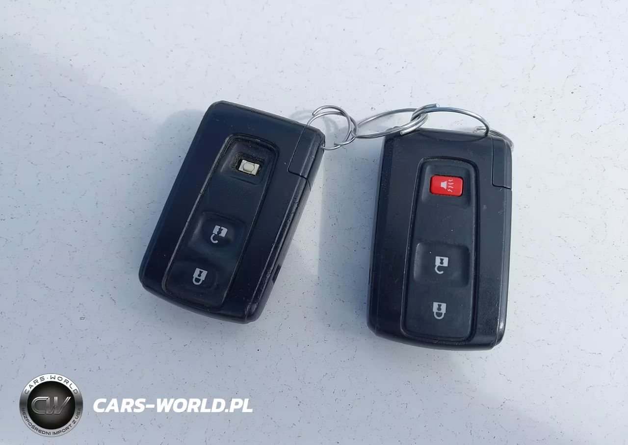 2007 Toyota Prius VIN:JTDKB20U177606832 - 11