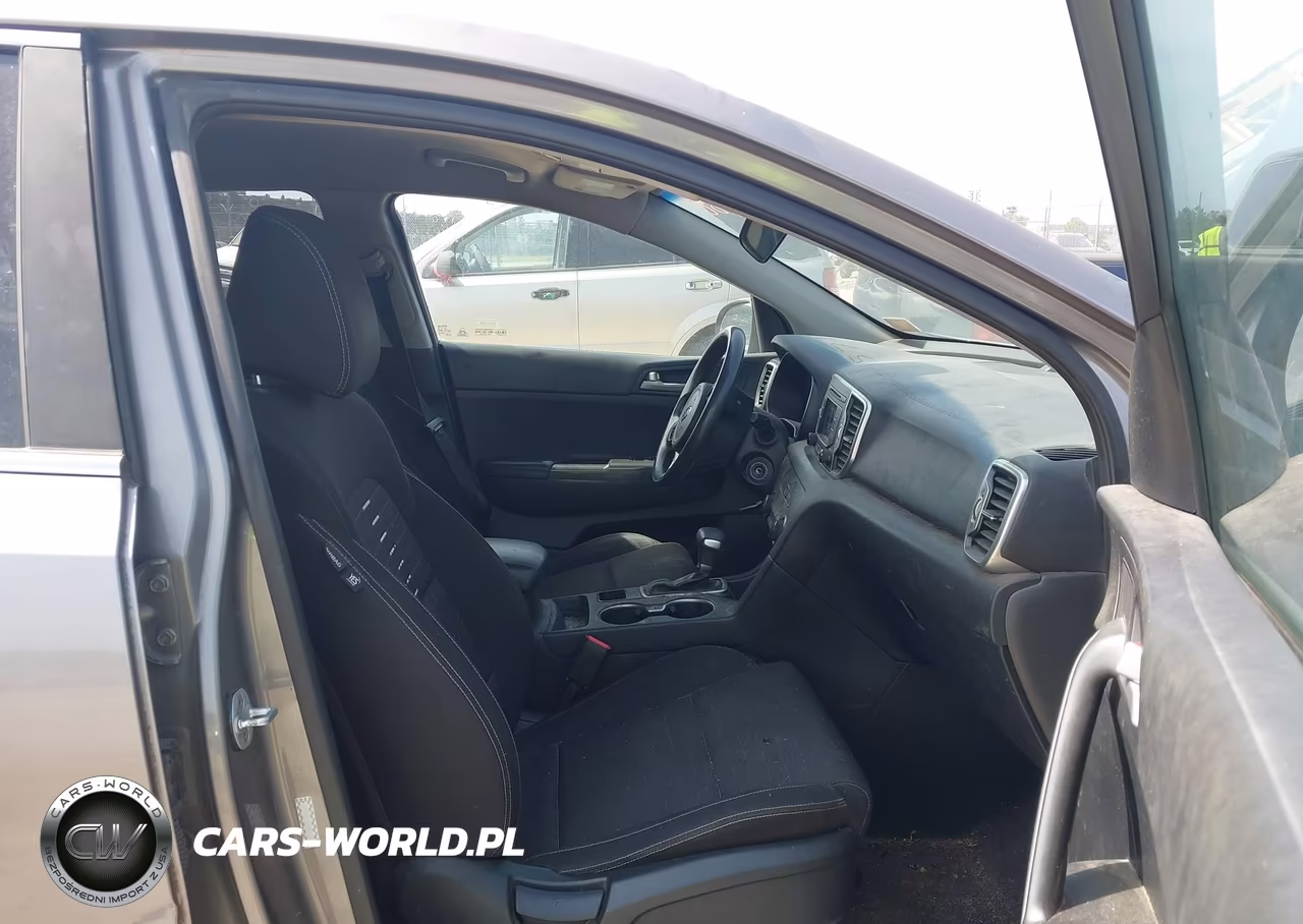 2018 Kia Sportage Lx VIN:KNDPM3AC6J7332112 - 5