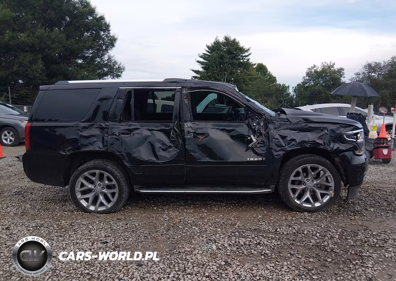 2017 Chevrolet Tahoe Premier VIN:1GNSCCKC7HR151778 - 13