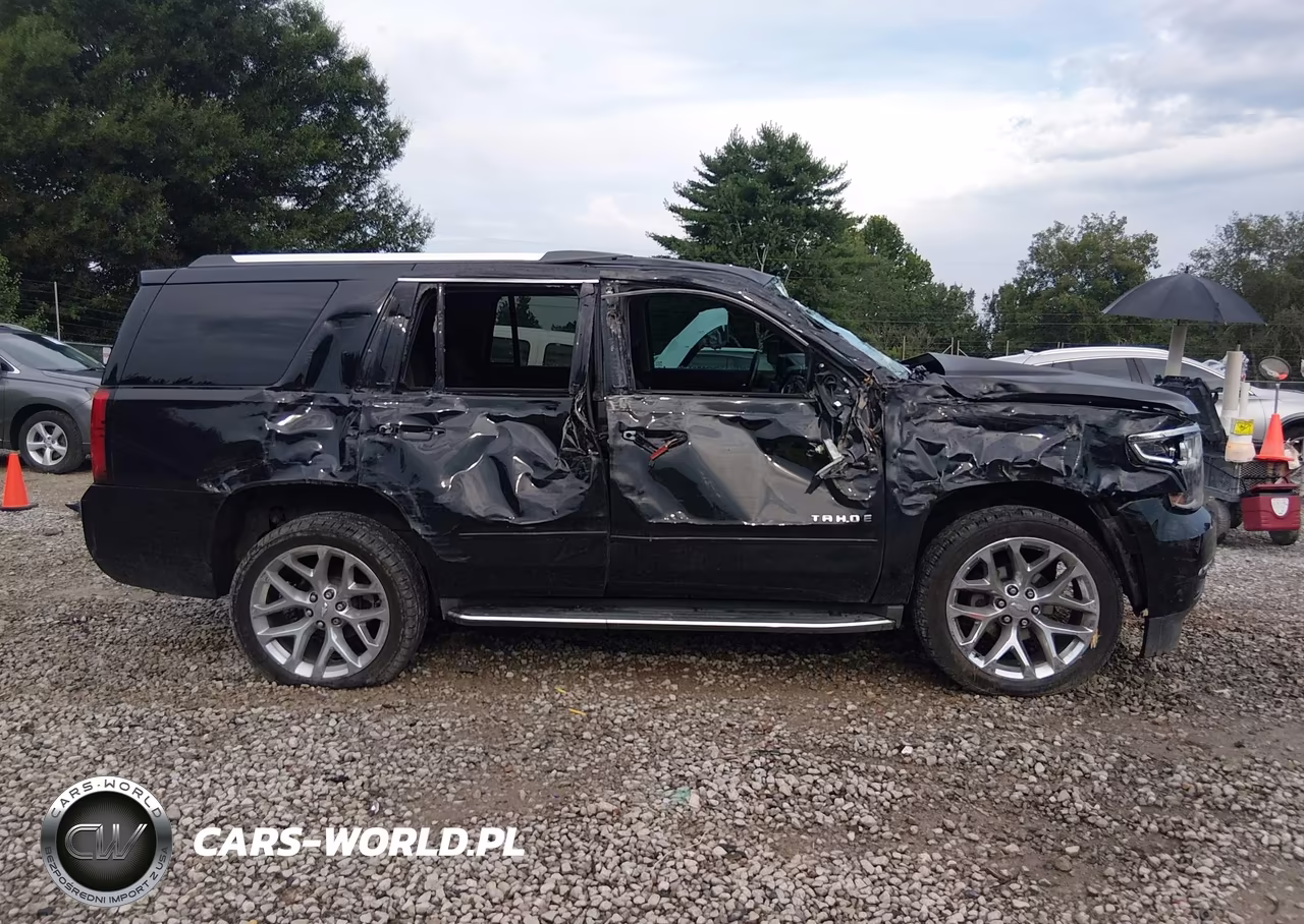 2017 Chevrolet Tahoe Premier VIN:1GNSCCKC7HR151778 - 6