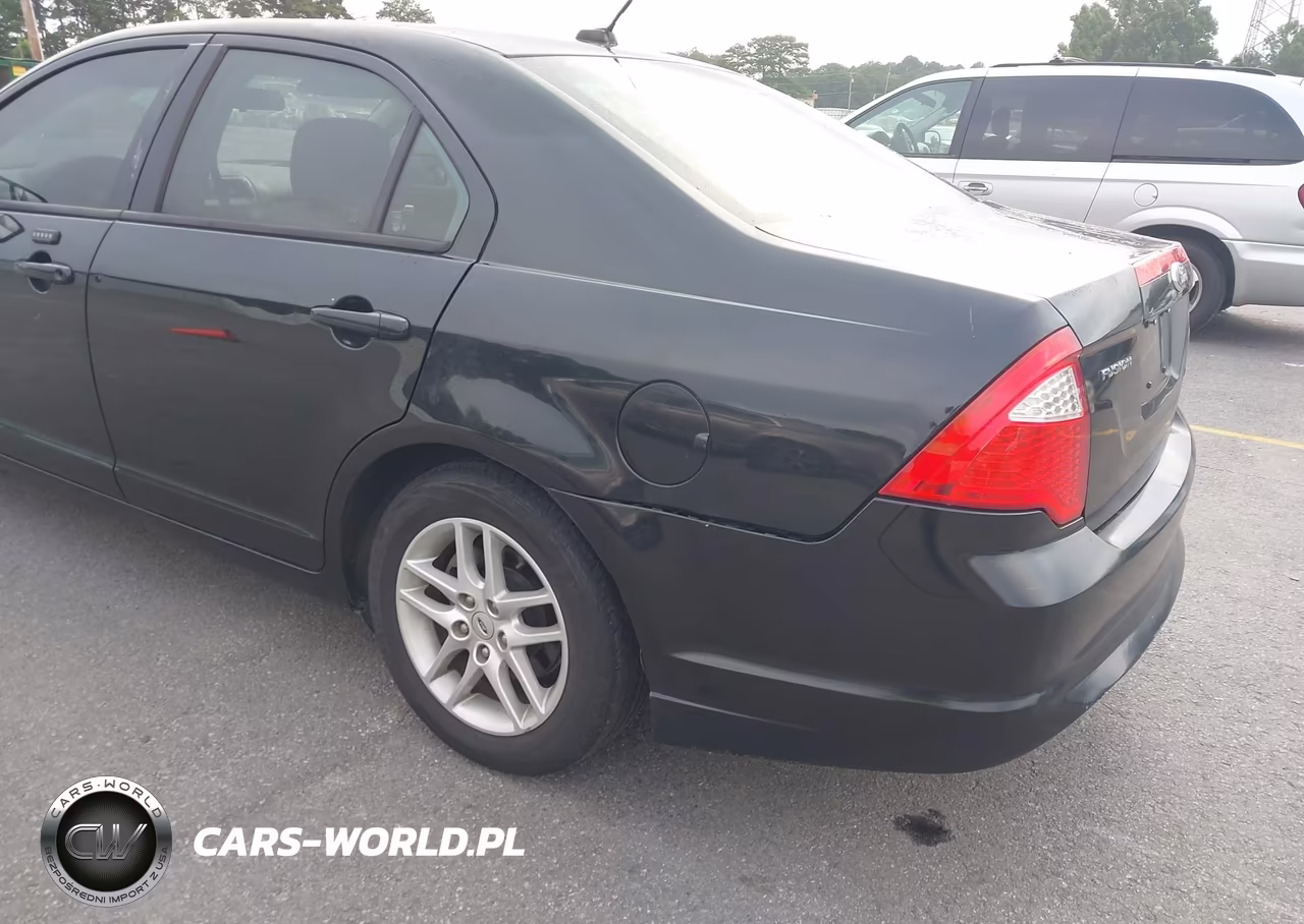 2012 Ford Fusion S VIN:3FAHP0GAXCR349528 - 6